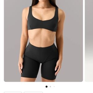 Alphalete Black Crop Sports Bra Top